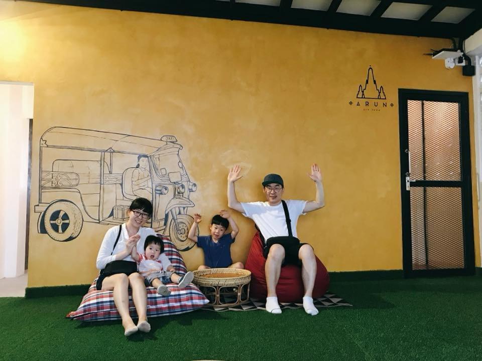 Arun Old Town Hostel Bangkok Exterior photo